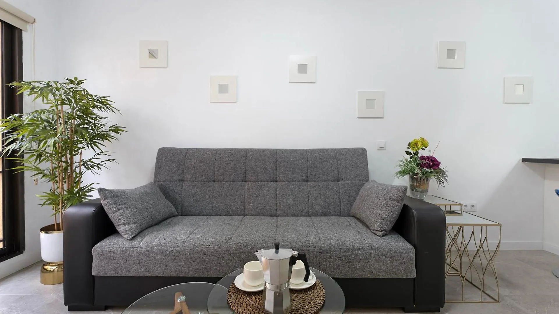 Acuarela Suites contacts